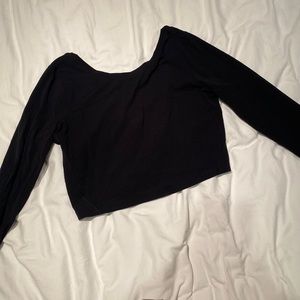 Lululemon black crop top